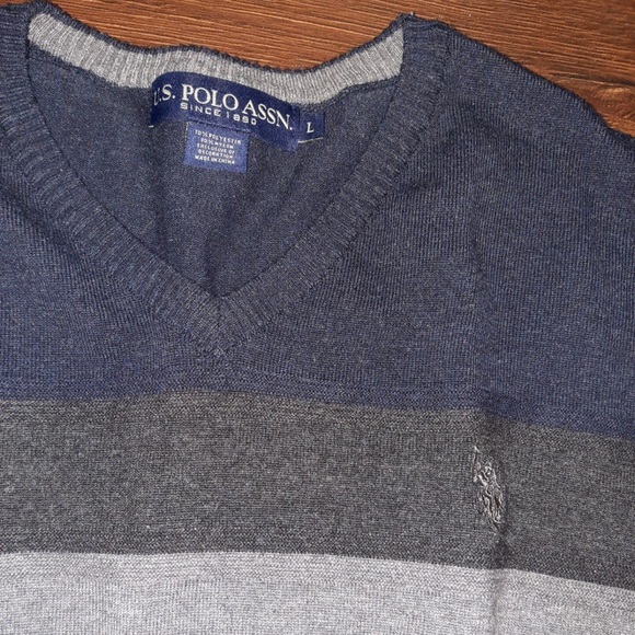 U.S polo assn sweater - Picture 3 of 3